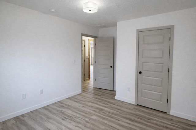 950 E Lily Drive, Ozark, MO 65721