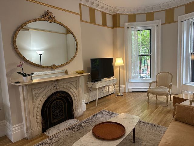 36 Upton 2, Boston, MA 02118