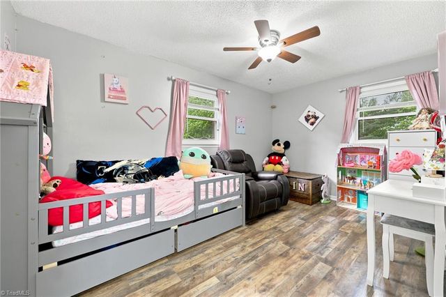 2273 Willow Bend Drive, Kernersville, NC 27284