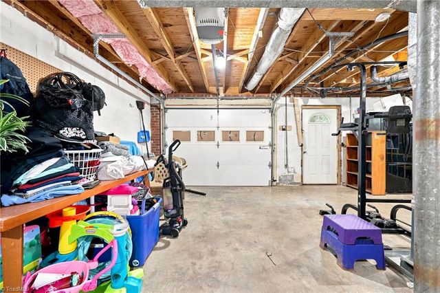 2273 Willow Bend Drive, Kernersville, NC 27284