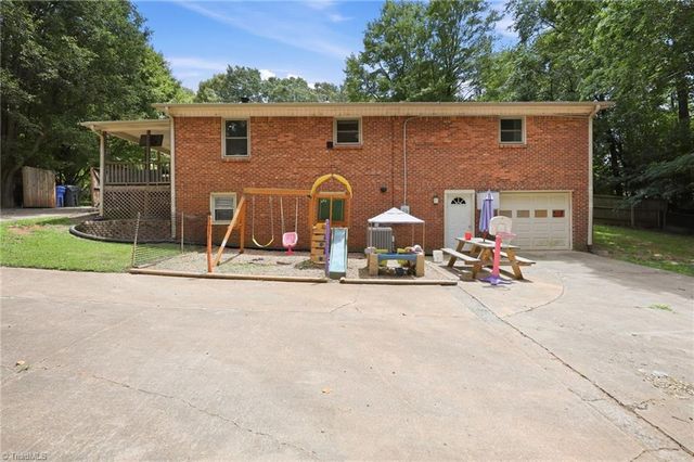2273 Willow Bend Drive, Kernersville, NC 27284