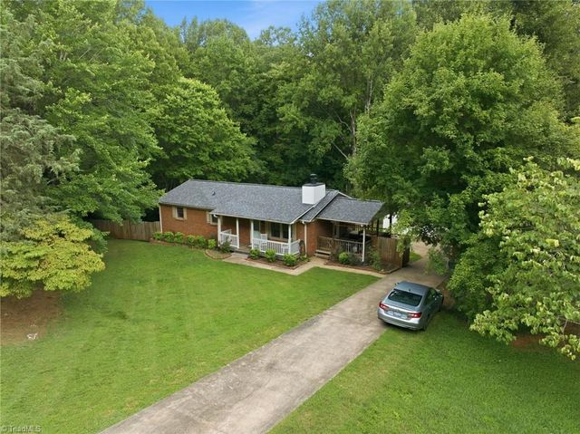 2273 Willow Bend Drive, Kernersville, NC 27284