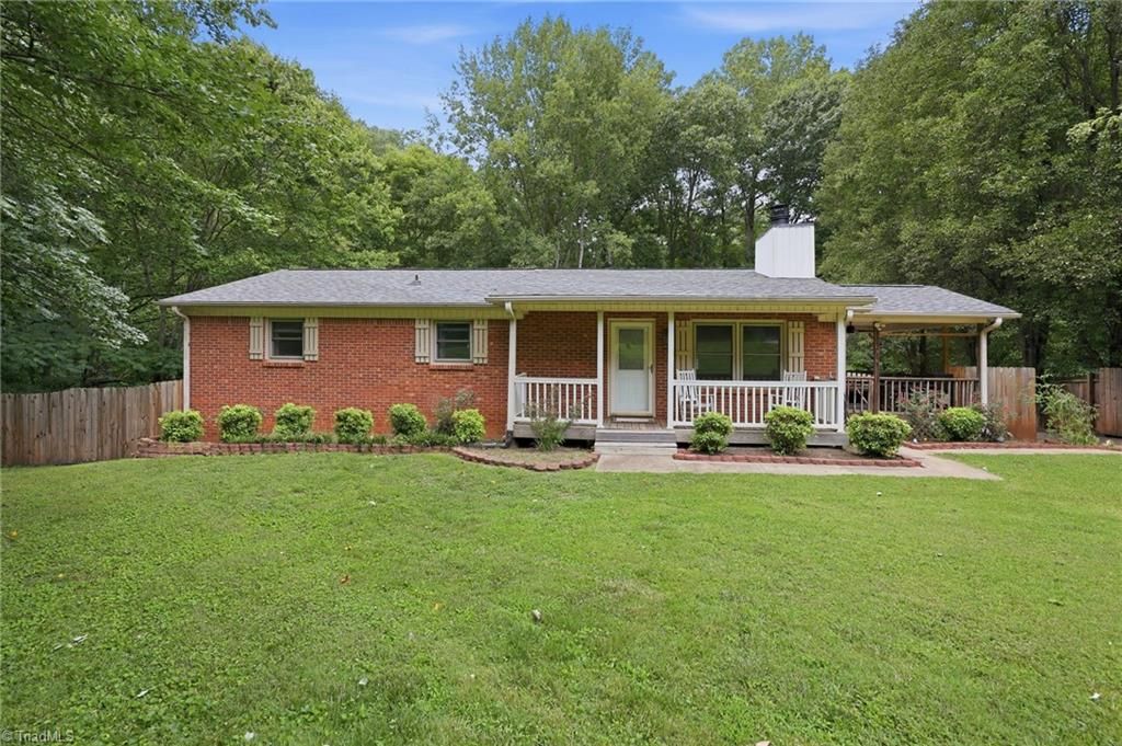 2273 Willow Bend Drive, Kernersville, NC 27284