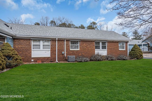 31B Salem Drive, Whiting, NJ 08759