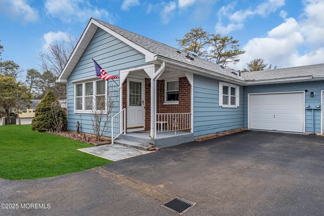 31B Salem Drive, Whiting, NJ 08759