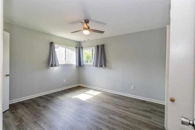 1617 Deerfield Rd, Benton, AR 72019