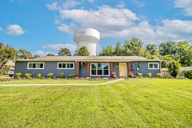 1617 Deerfield Rd, Benton, AR 72019