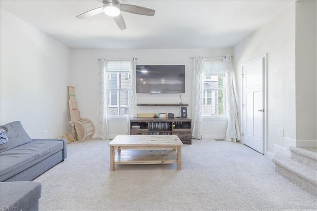 1709 Foremast LOOP, Chesapeake, VA 23323