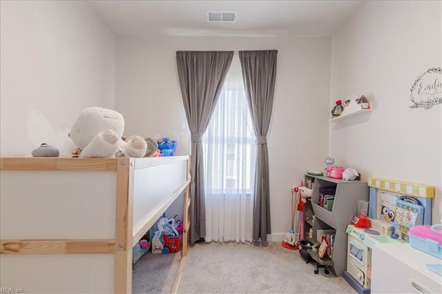 1709 Foremast LOOP, Chesapeake, VA 23323