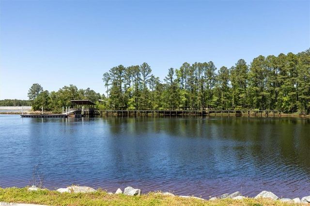 1709 Foremast LOOP, Chesapeake, VA 23323