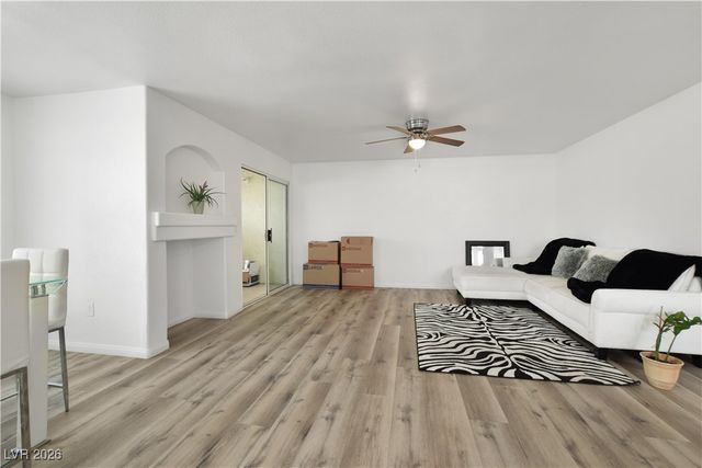 4428 West Lake Mead Boulevard 102, Las Vegas, NV 89108