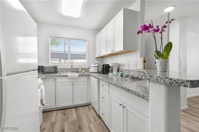 4428 West Lake Mead Boulevard 102, Las Vegas, NV 89108