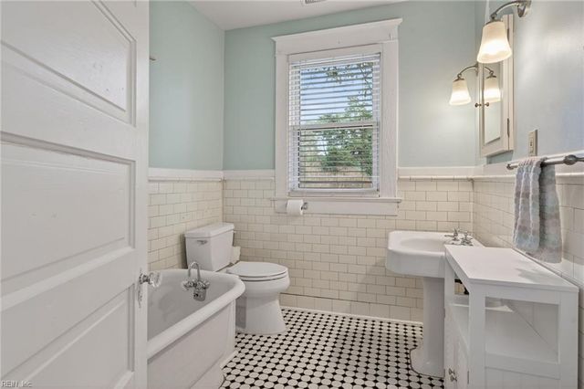 1500 Trouville AVE, Norfolk, VA 23505