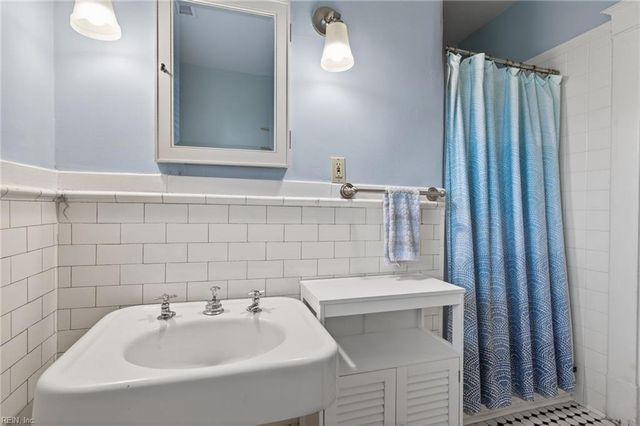 1500 Trouville AVE, Norfolk, VA 23505