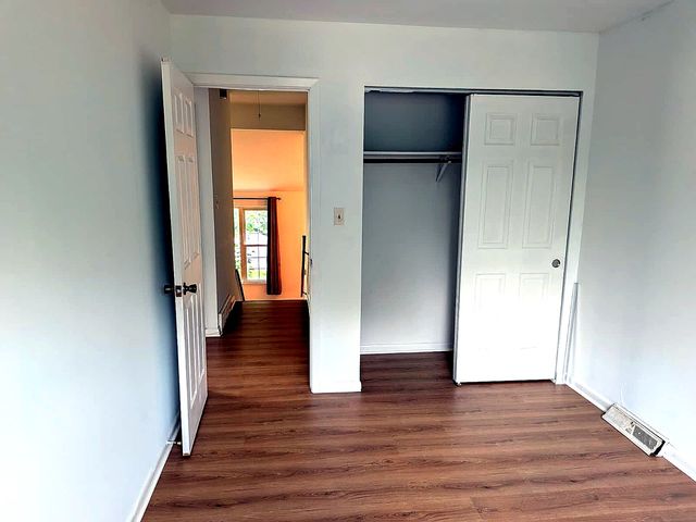 386 Dover Drive 386, Des Plaines, IL 60018