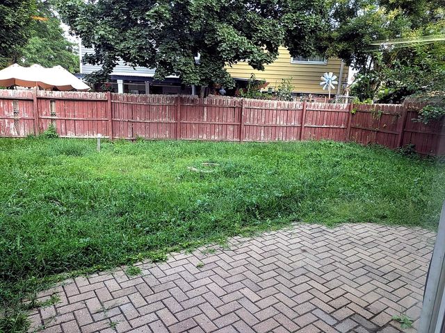 386 Dover Drive 386, Des Plaines, IL 60018
