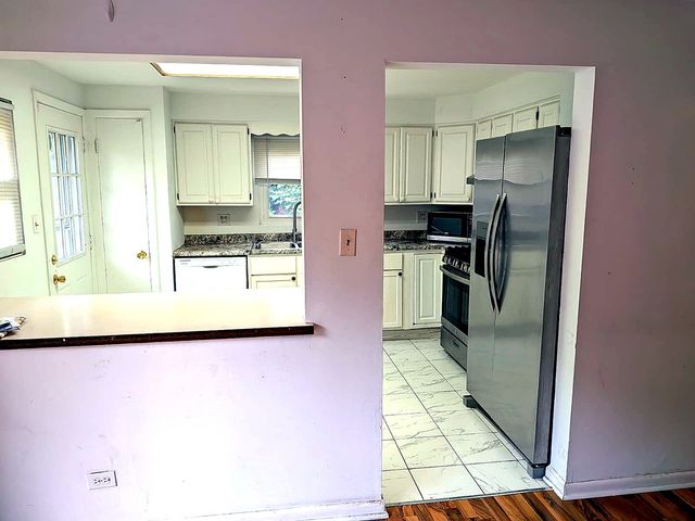 386 Dover Drive 386, Des Plaines, IL 60018