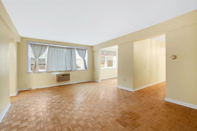 5220 Oakton Street 103, Skokie, IL 60077