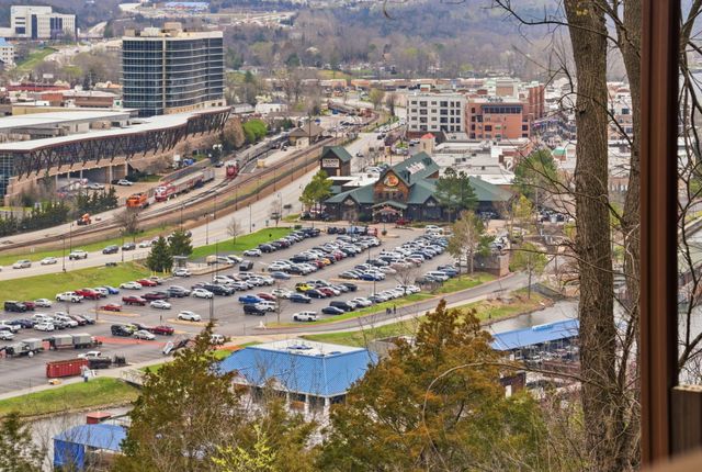 885 Knox Avenue 5, Hollister, MO 65672