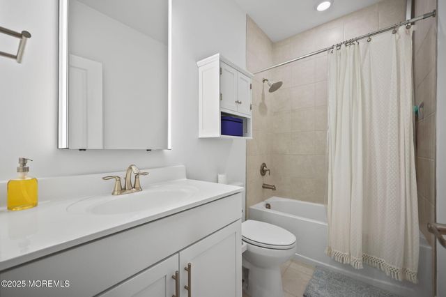 43 Midway Road N, Tinton Falls, NJ 07724