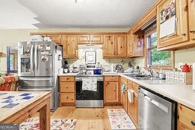 555 River Flow Drive, Dahlonega, GA 30533