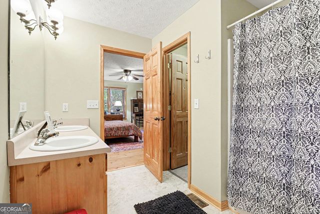 555 River Flow Drive, Dahlonega, GA 30533