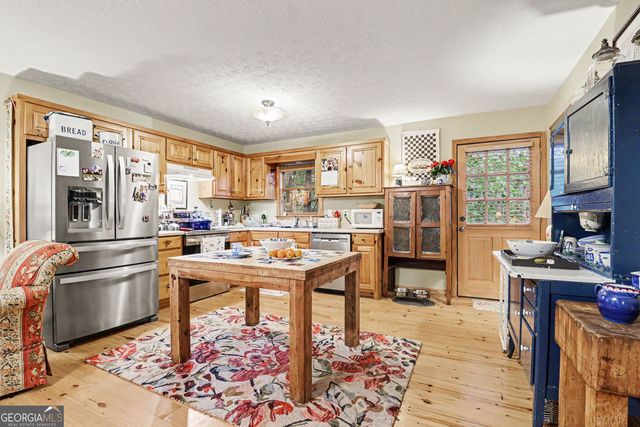 555 River Flow Drive, Dahlonega, GA 30533
