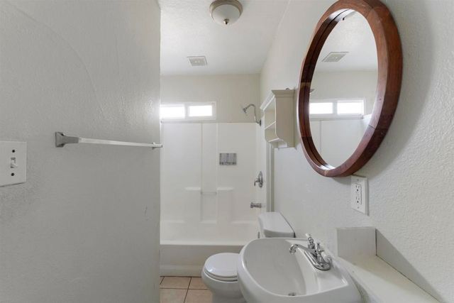 2520 24 L Street, San Diego, CA 92102