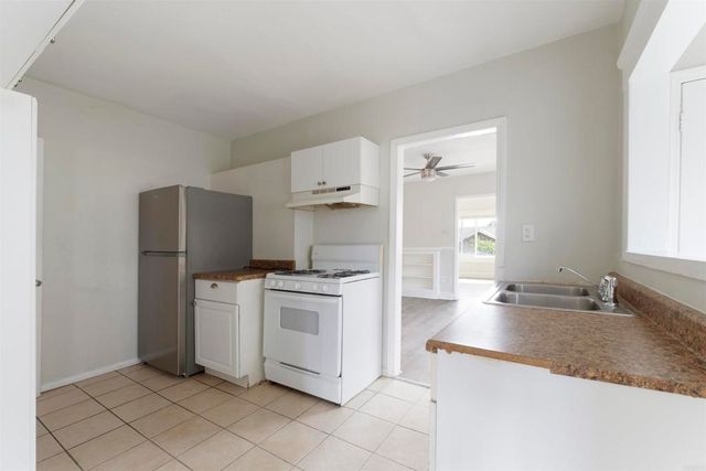 2520 24 L Street, San Diego, CA 92102