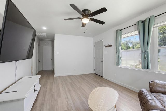 4410 S Ewing Avenue, Dallas, TX 75216