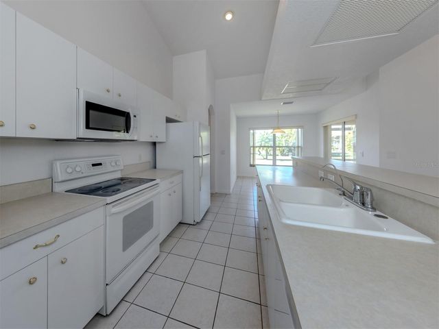 123 VENICE PALMS BOULEVARD, Venice, FL 34292