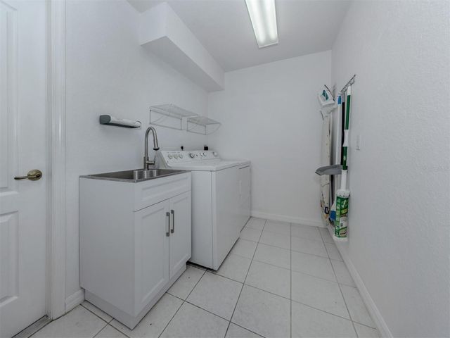 123 VENICE PALMS BOULEVARD, Venice, FL 34292