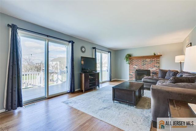 14 Wexford Drive, South Brunswick, NJ 08852