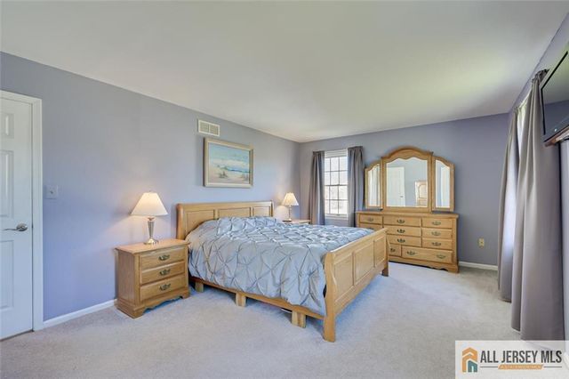 14 Wexford Drive, South Brunswick, NJ 08852