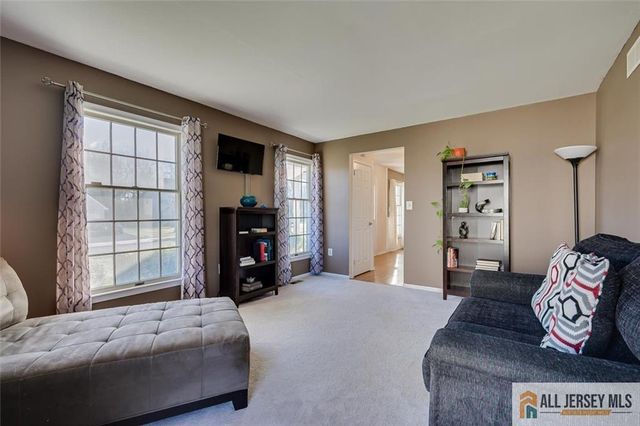 14 Wexford Drive, South Brunswick, NJ 08852