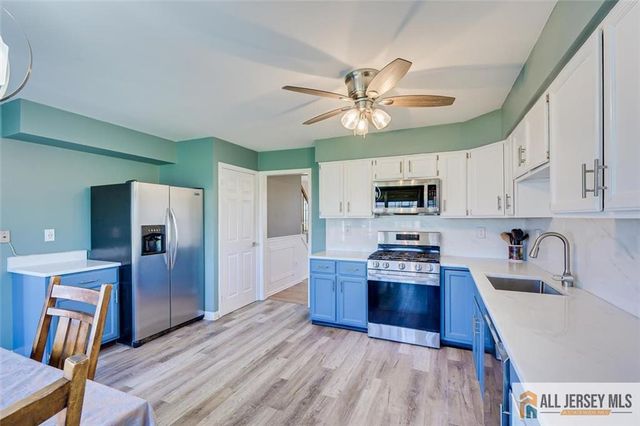 14 Wexford Drive, South Brunswick, NJ 08852