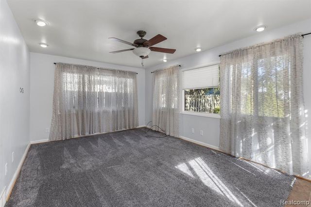 5101 Clippert Street, Dearborn Heights, MI 48125