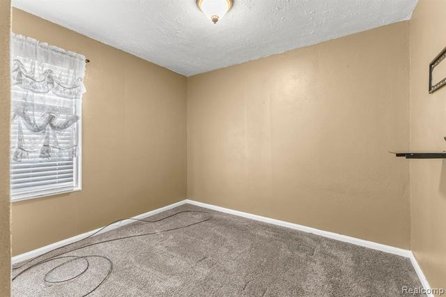 5101 Clippert Street, Dearborn Heights, MI 48125