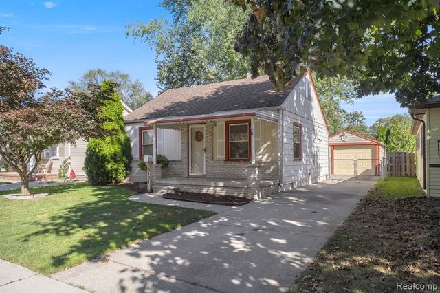 5101 Clippert Street, Dearborn Heights, MI 48125