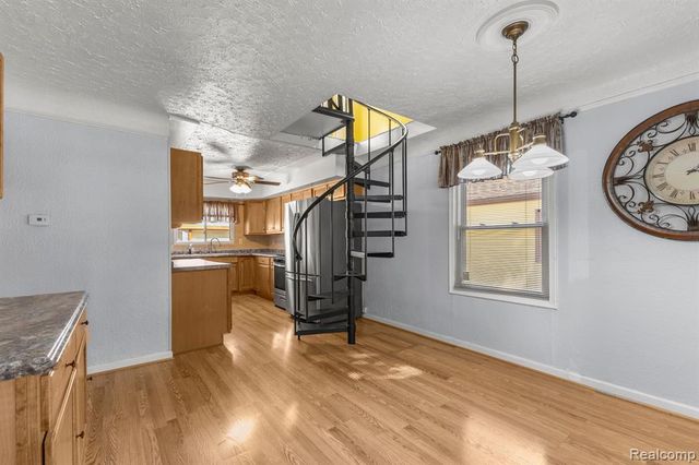 5101 Clippert Street, Dearborn Heights, MI 48125