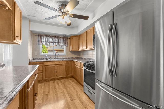 5101 Clippert Street, Dearborn Heights, MI 48125