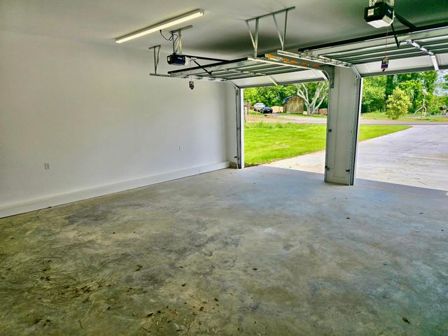 71 Black Circle Spur, Lafayette, GA 30728