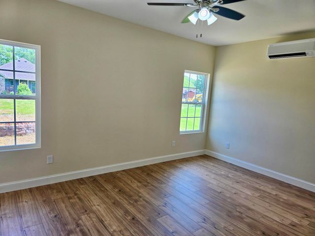 71 Black Circle Spur, Lafayette, GA 30728