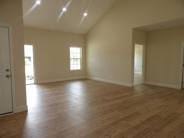 71 Black Circle Spur, Lafayette, GA 30728