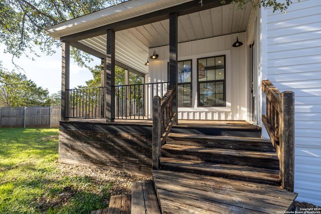 2301 Wegner B, New Braunfels, TX 78132