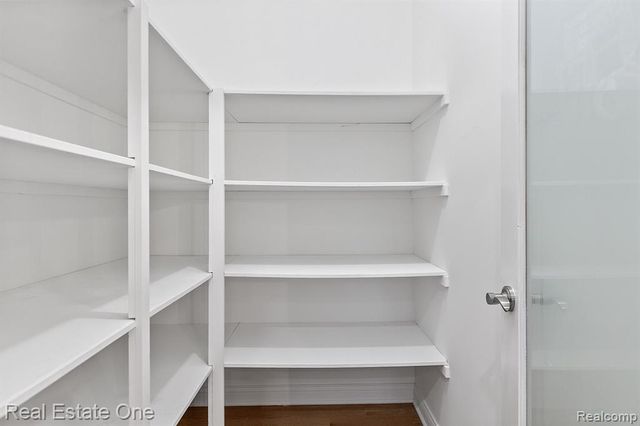 68 Biltmore Drive, Troy, MI 48084