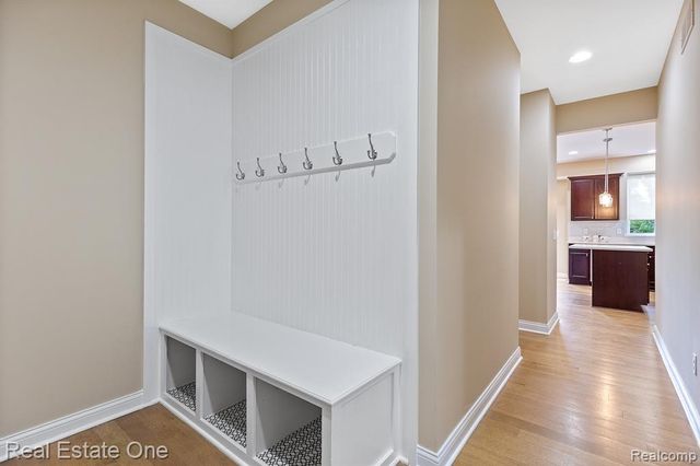 68 Biltmore Drive, Troy, MI 48084