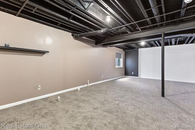 68 Biltmore Drive, Troy, MI 48084