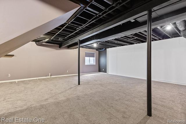 68 Biltmore Drive, Troy, MI 48084