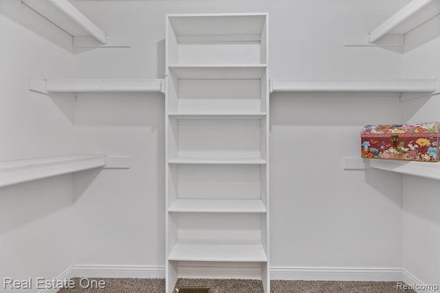 68 Biltmore Drive, Troy, MI 48084